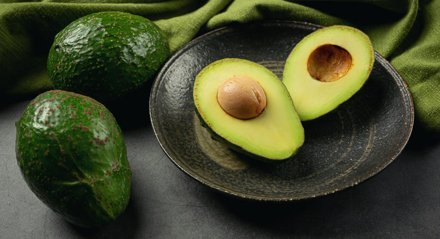 сколько грамм авокадо можно съедать в день