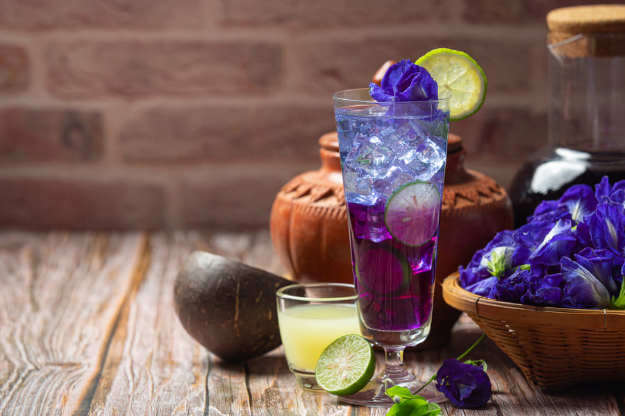 healthy-drink-organic-blue-pea-flower-tea-with-lemon-lime (1).jpeg