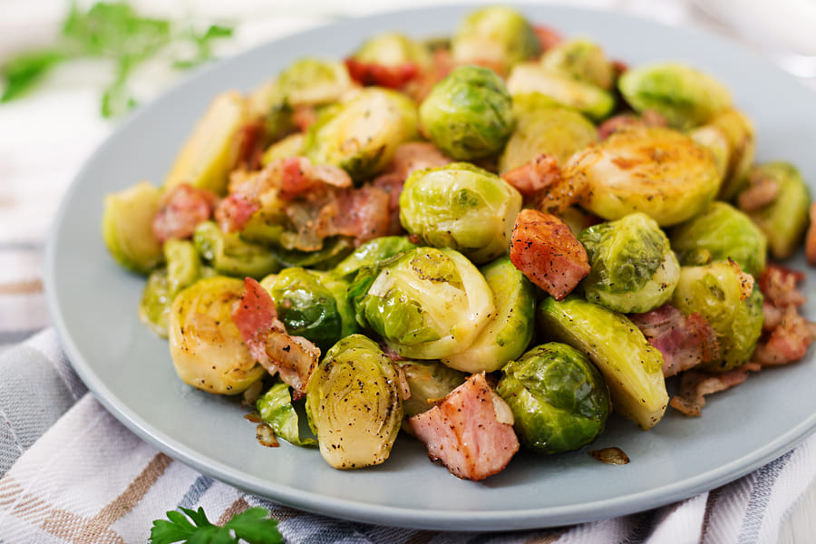 brussels-sprouts-roasted-brussels-sprouts-with-bacon-delicious-lunch (1).jpeg